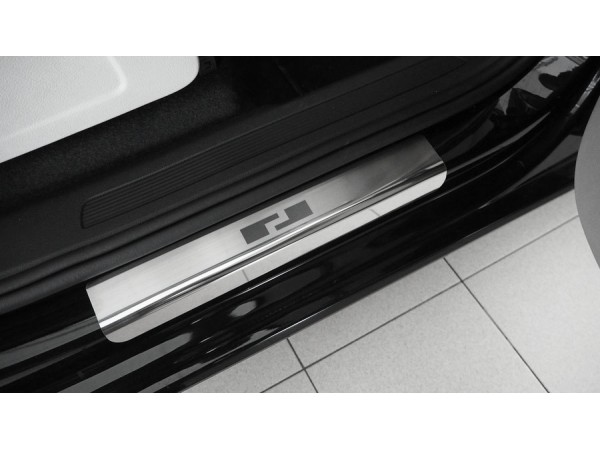 Протектори за прагове за Volkswagen Touran III 2015-, метални - серия 08 / Alu-Frost