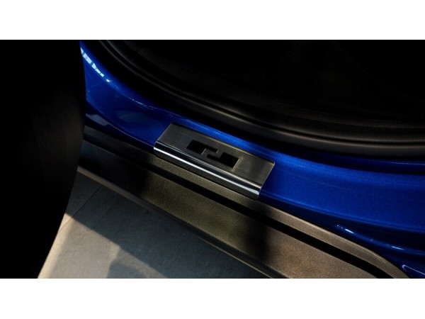 Протектори за прагове за Hyundai Bayon 2021-, метални - серия 08 / Alu-Frost