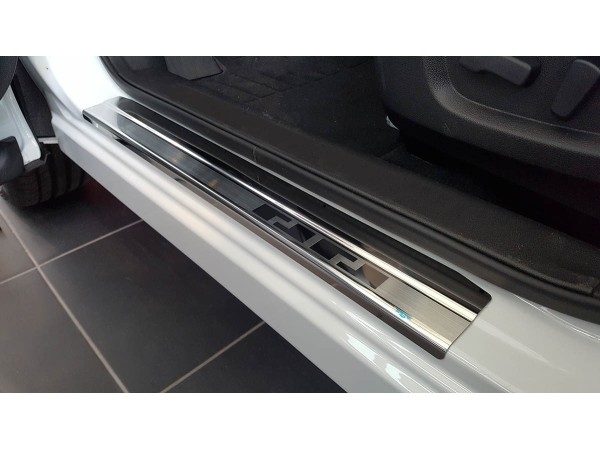 Протектори за прагове за Volkswagen Jetta V 2005-2010, метални - серия 08 / Alu-Frost