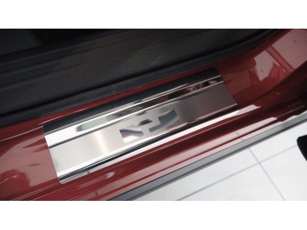 Протектори за прагове за Mazda CX-5 II 2017-, метални - серия 08 / Alu-Frost