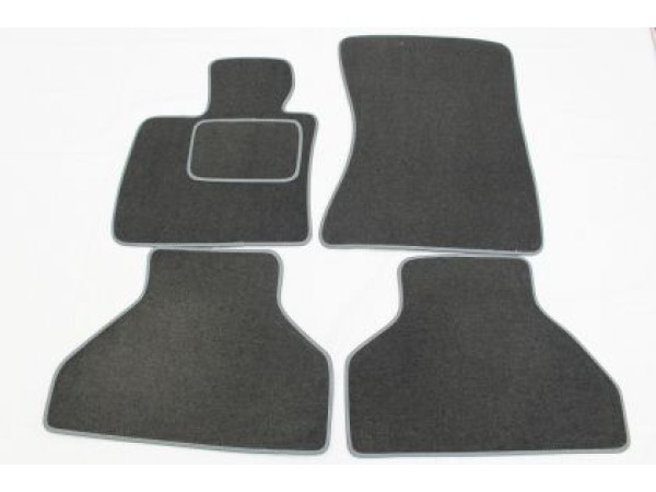Мокетни стелки за BMW X5 E70 / X6 (2006+) сиви Мокетни стелки за BMW X5 E70 / X6 (2006+) сиви