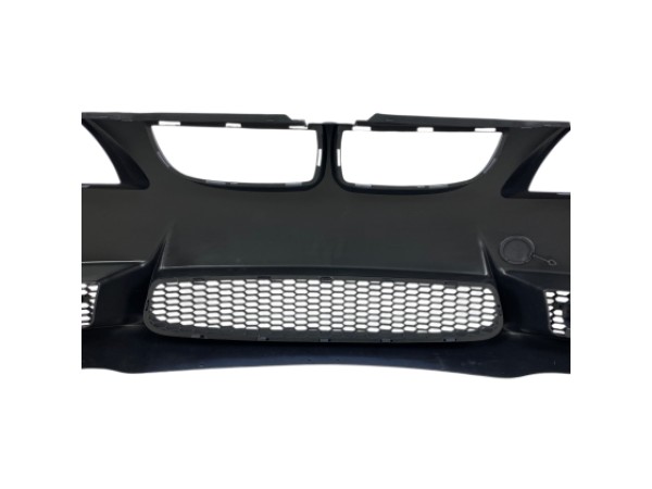 Предна броня за BMW E90 2005-2008 - М3 дизайн с отвори за халогени, без парктроник