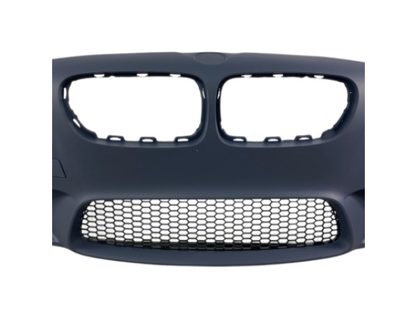 Предна броня за BMW F10 / F11 2010-2014 - M5 дизайн с отвори за парктроник и отвори за халогени