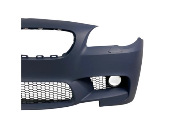 Предна броня за BMW F10 / F11 2010-2014 - M5 дизайн с отвори за парктроник и отвори за халогени