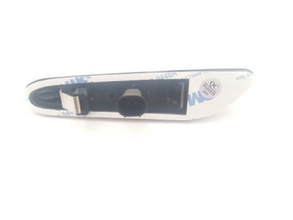 Диодни мигачи за калник BMW E46 (2001-2005) / E60 / E87 / E90 - опушени с бягащ мигач