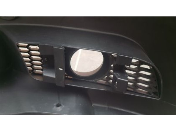 Предна броня за BMW E90 седан и комби (2008-2011) - М3 Дизайн с отвори за парктроник