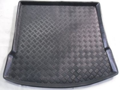 PVC стелка за багажник за Mazda 5 2005-2015 - M-Plast