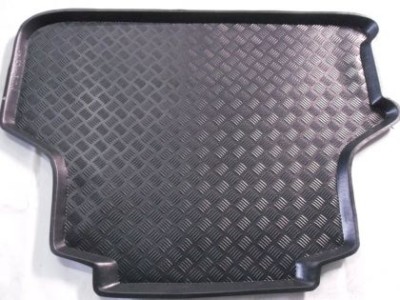 PVC стелка за багажник за Mitsubishi Carisma 1995-2005 sedan - M-Plast