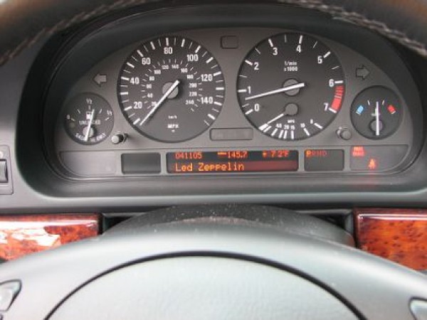 USB / MP3 audio inteface с Bluetooth* BMW E36,E38,E39,E46,X3,X5,Z3,Z8,MINI R5x - за 17 пинов порт