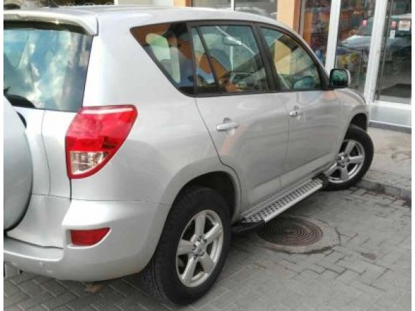 Степенки за Toyota RAV4 дълга база с 5 врати 2005-2009
