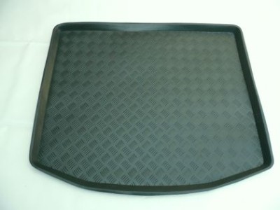 PVC стелка за багажник за VW Touran 2003-2010 with net - M-Plast