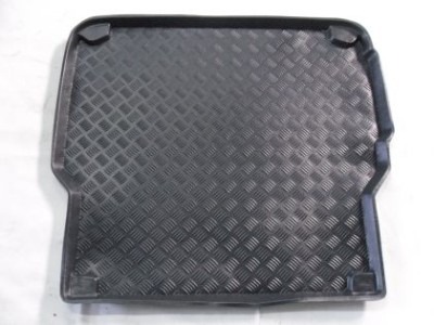 PVC стелка за багажник за Mercedes C-Klasa W204 2007-2014 Combi - M-Plast