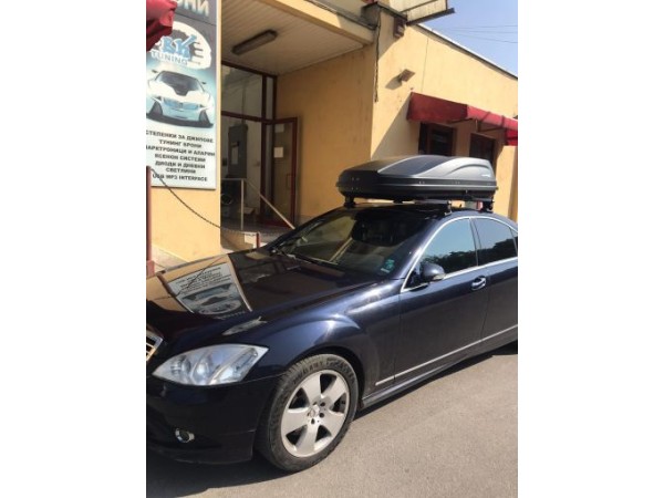Автобокс ACTIVE M 187x88x44cm с двустранно отваряне с ключ, 450 литра - черен